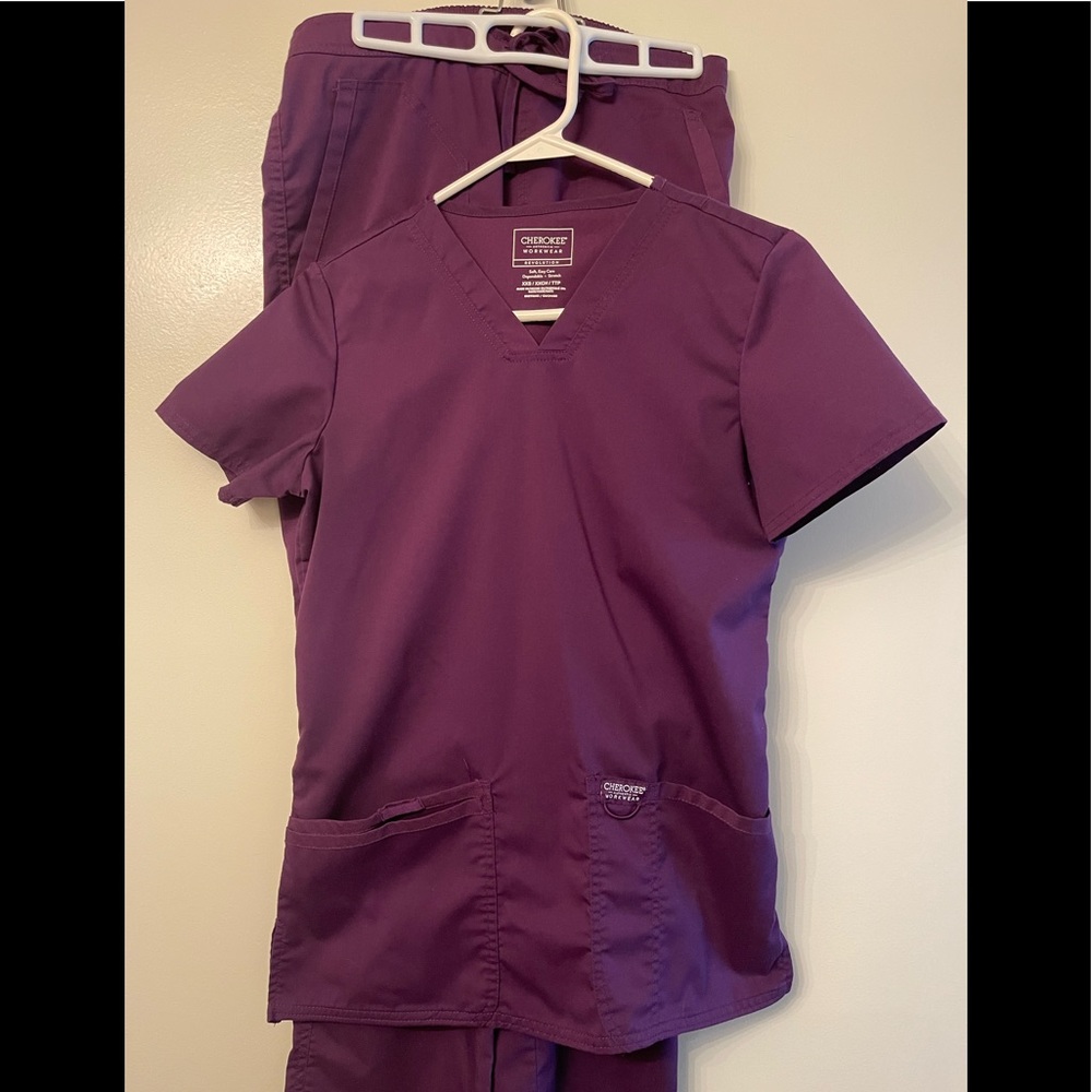 Cherokee Workwear Scrub Set